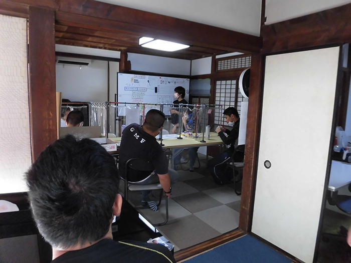 朝の会